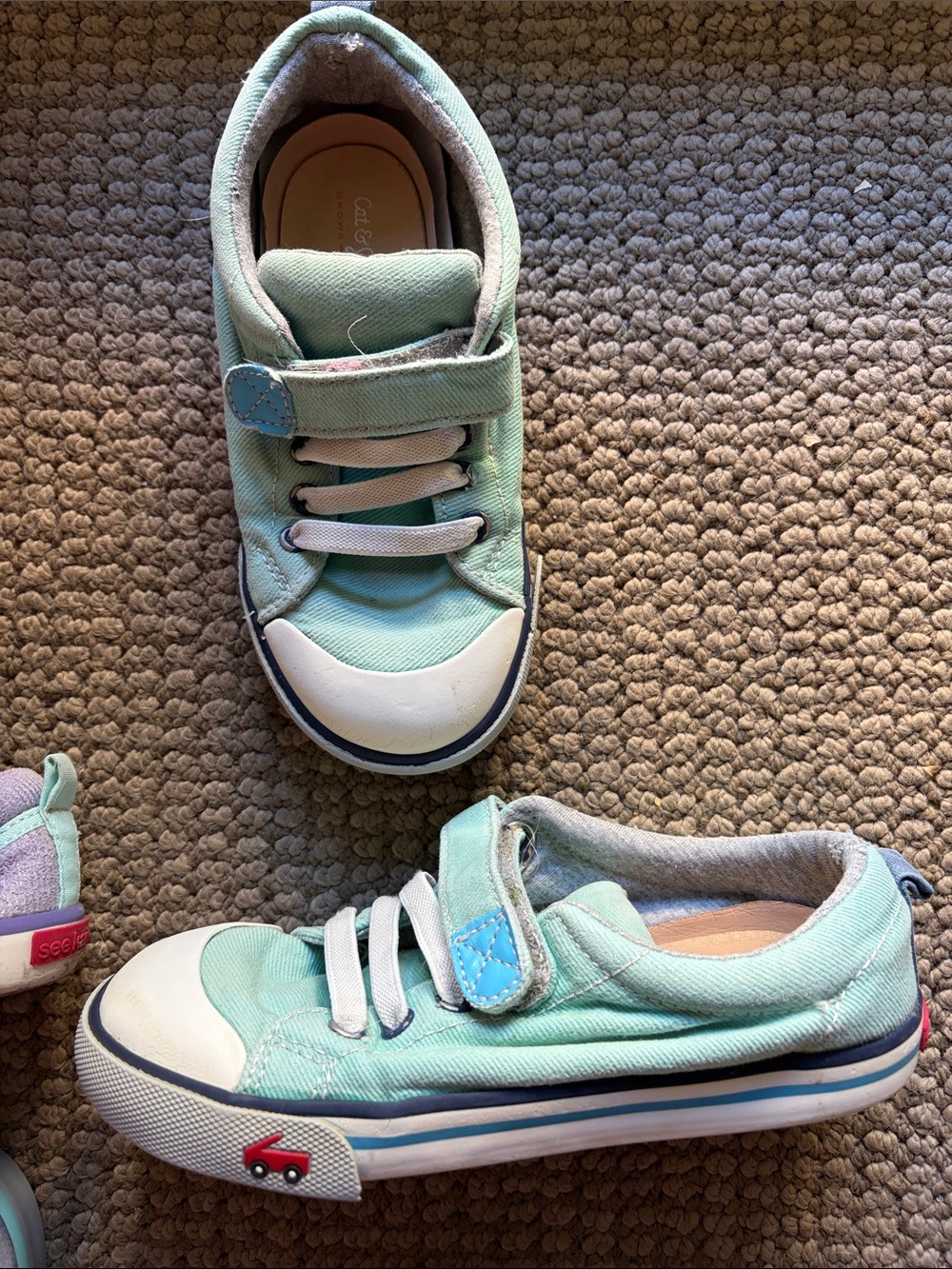 5 SHOE BUNDLE! See Kai Run, Sketchers & Kizik school shoes - JUST CLEANED! 🧼 - Picture 5 of 8